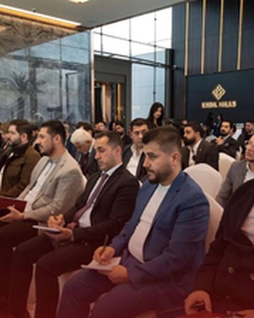 Members seated at a 1001 Businessmen event